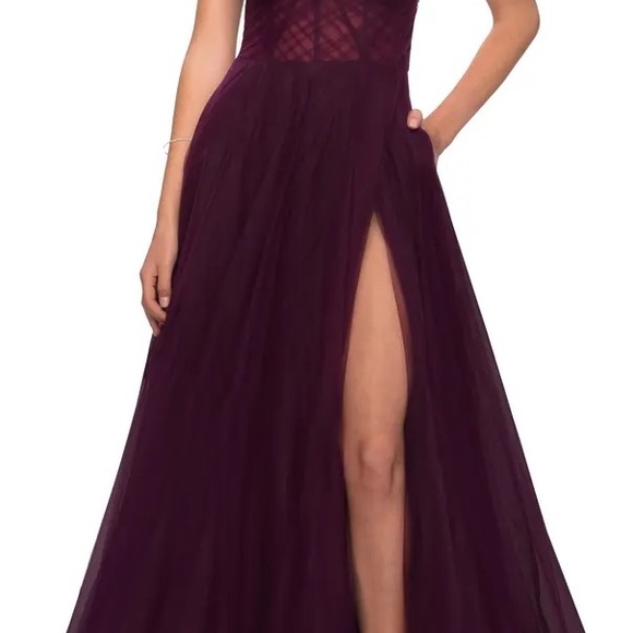 La Femme A-Line Tulle Ballgown Gown Bridesmaid Grad Dress Size 12 Dark B… - Picture 2 of 9